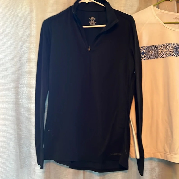 Bundle of two  HOT CHILLY’S base layer, long sleeve T-shirts XL & L - Picture 2 of 5